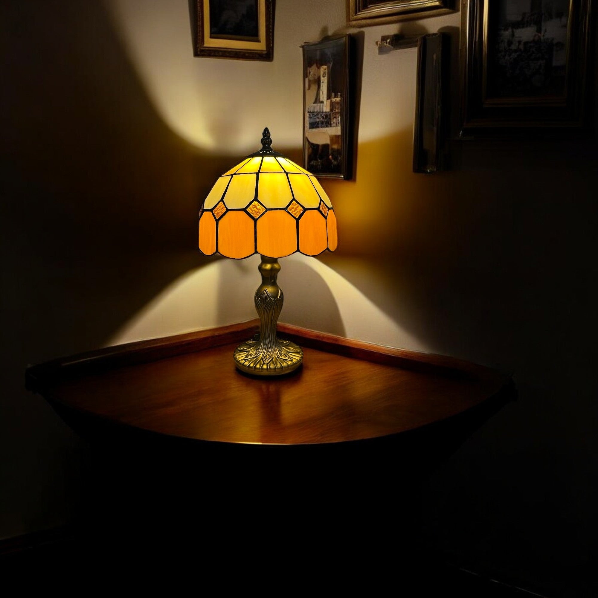 Beige Brown Tiffany Bistro 20cm Diameter Table Lamp Complete